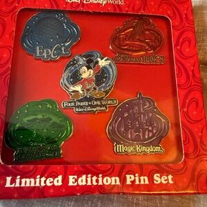 Disney 2008 Limited Edition Pin Trading Set